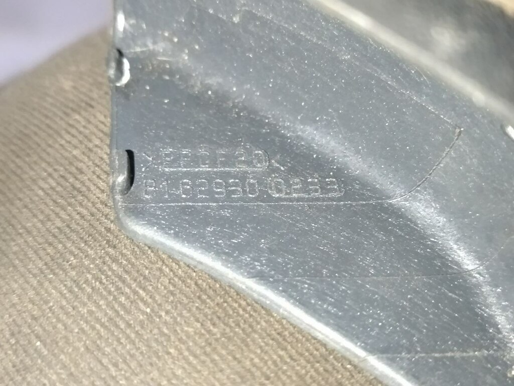 накладка ручки б/у \ сломано одно крепление - 4